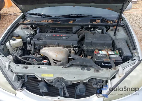 2005 Toyota Camry Le z USA, uszkodzony, nr VIN 4T1BE32K95U013738